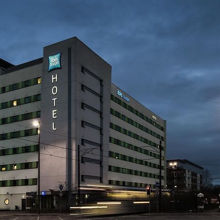 ホテル イビス バジェット マンチェスター サルフォード キーズ エクステリア 写真
